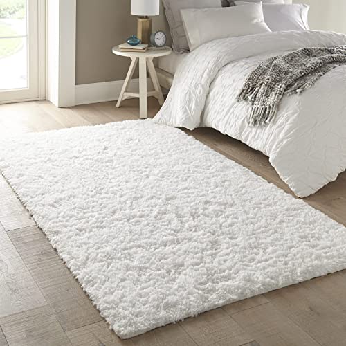 White Area Rugs for Bedroom